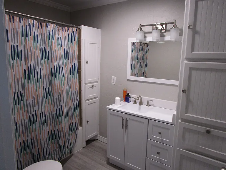 104 Pecan St — Photo 9