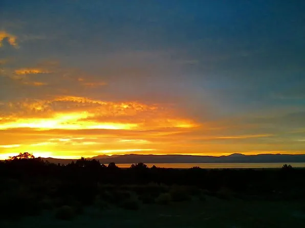 351 Cottonwood Canyon Rd, Lee Vining, CA 93541