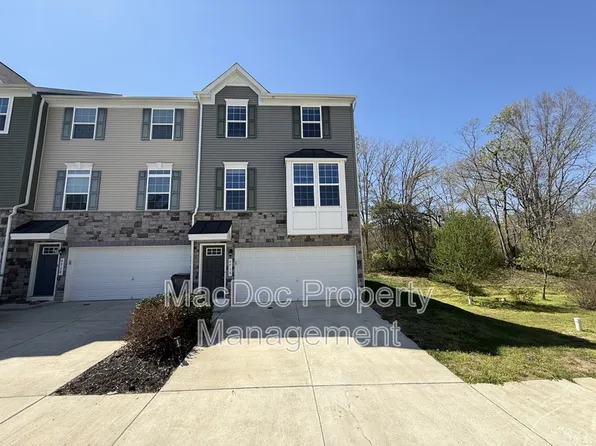 9730 Cedarmass Cir, Fredericksburg, VA 22408