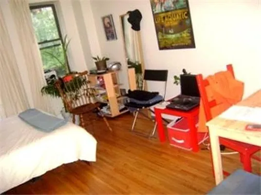 Rented by Clatter Realty Inc. | media 20