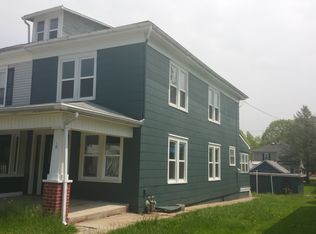 117 S 3rd St, Mount Wolf, PA 17347