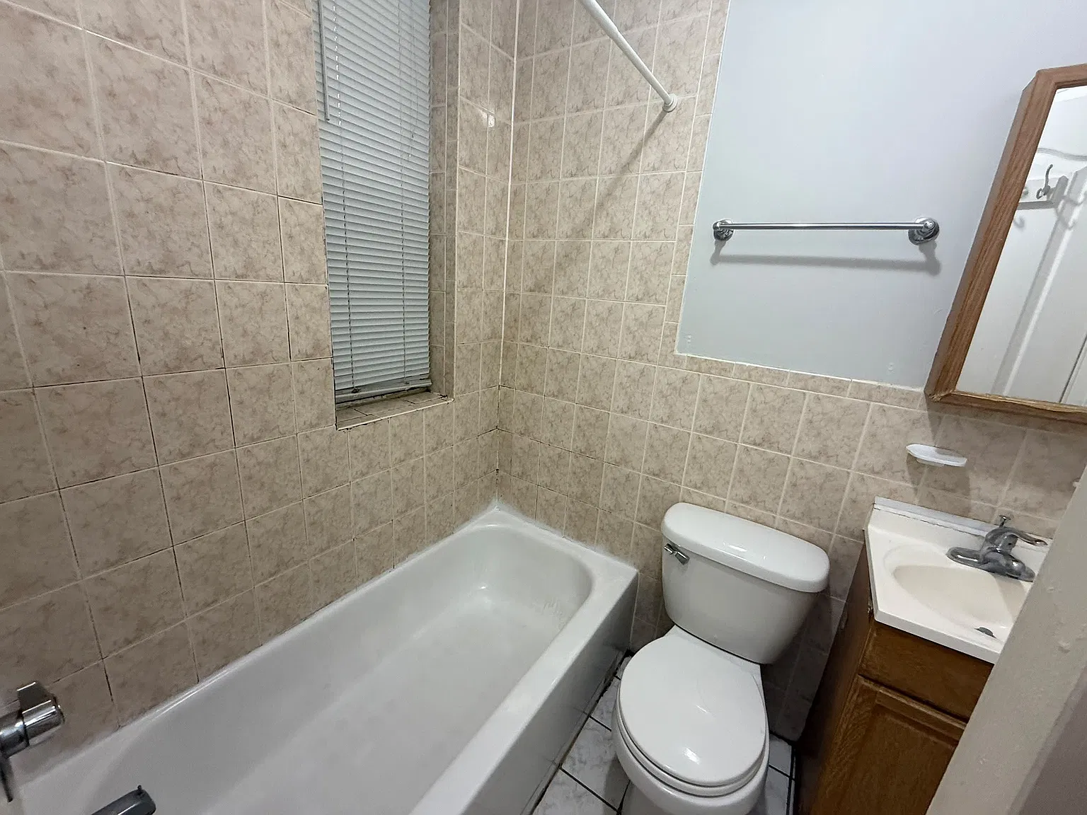 209 New York Ave — Photo 4