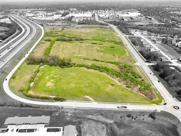 300 N Dean Ave, Raymore, MO 64083