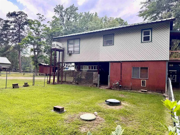 1553 Pine Island Rd, Karnack, TX 75661