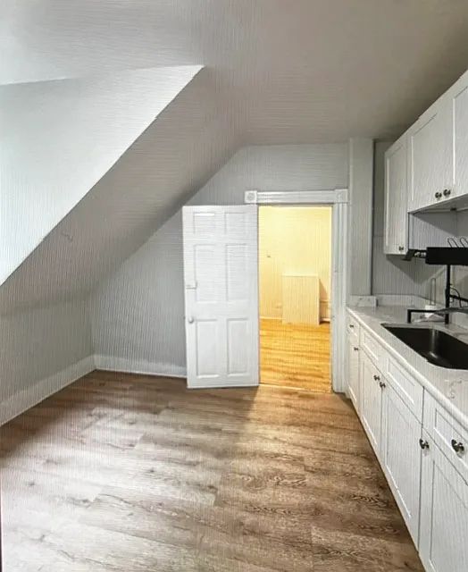 4 bed, 1000 sqft, $650 — Photo 2