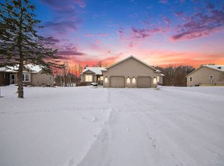 120 Stoli Ct, Onsted, MI 49265