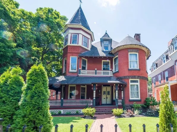 1536 Mineral Spring Rd, Reading, PA 19602