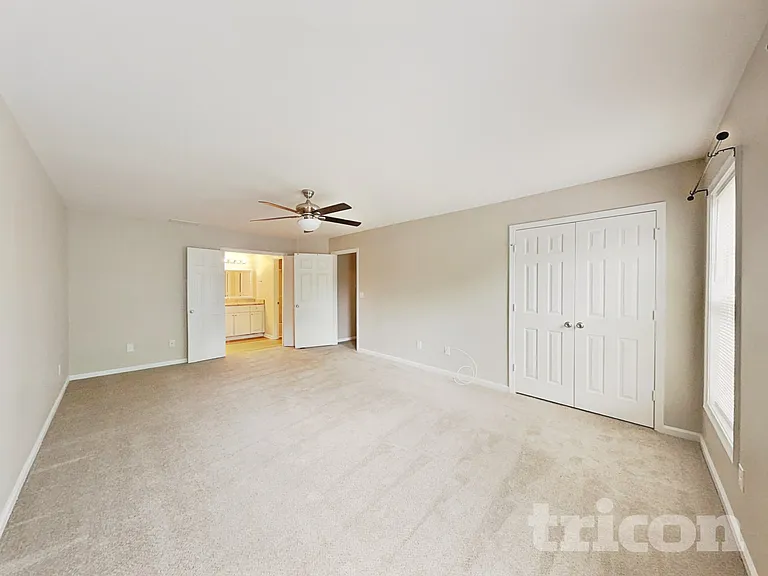 1700 Kildare Woods Dr — Photo 8