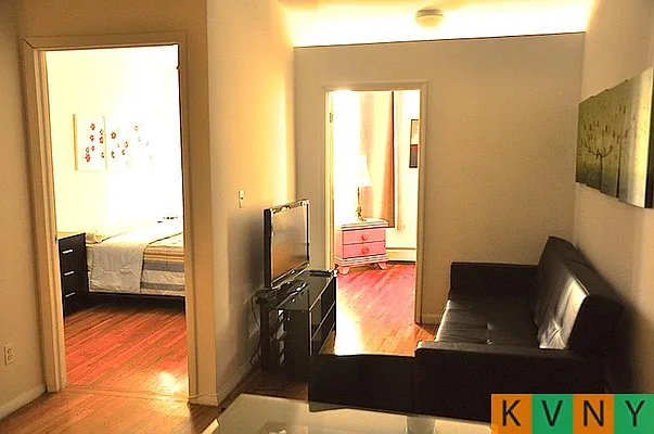 Rented by KVNY Soho | media 11