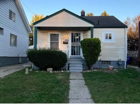 17202 Fleming St, Hamtramck, MI 48212