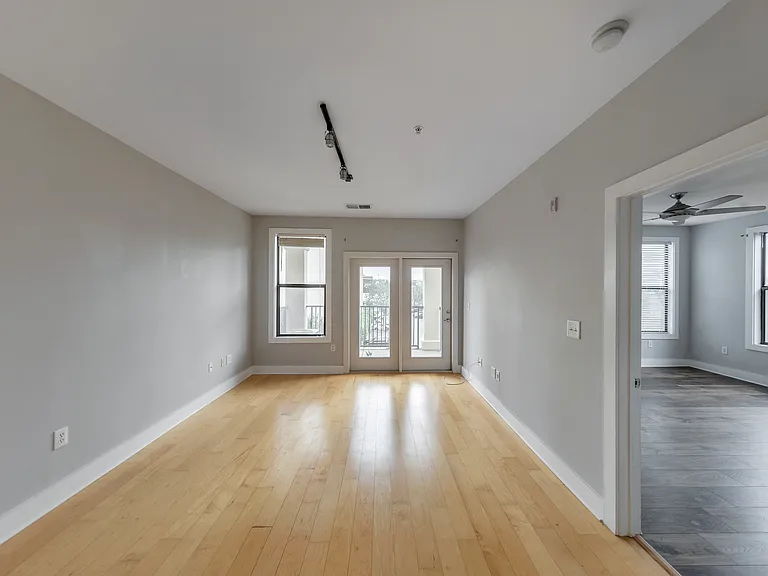 799 Hammond Dr #1-219 — Photo 12
