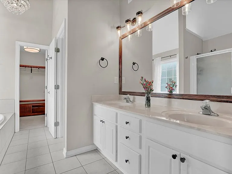 1010 Meridian Dr — Photo 24