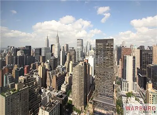 Sold by Warburg | media 25