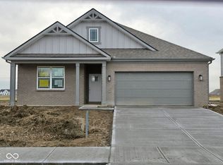 1399 Foxtail Ln, Greenwood, IN