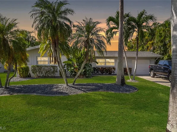 5356 Delano Ct, Cape Coral, FL 33904