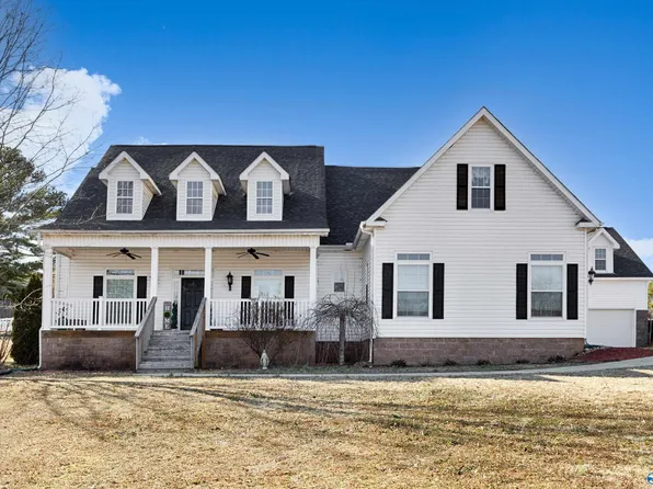 632 Hough Rd, Laceys Spring, AL 35754