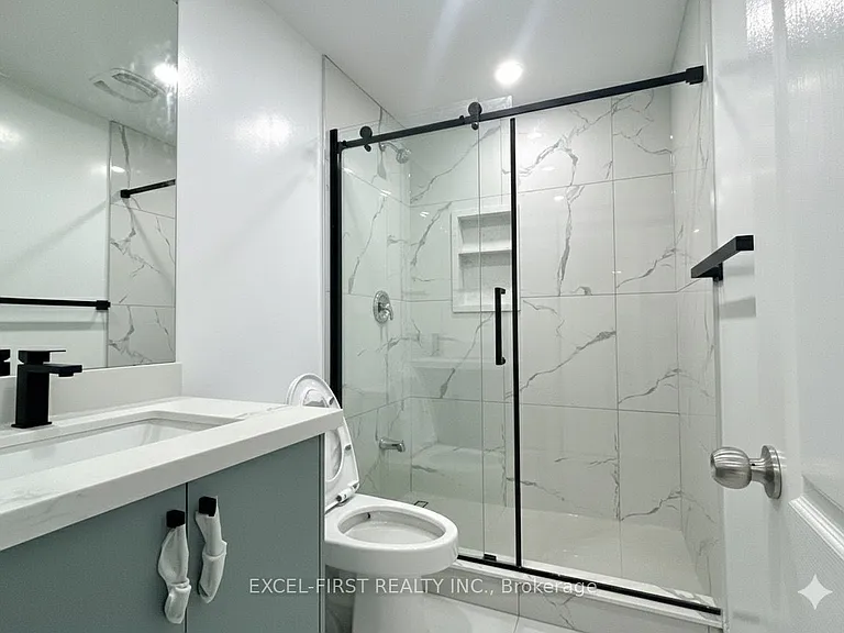31 Ames Cres — Photo 4