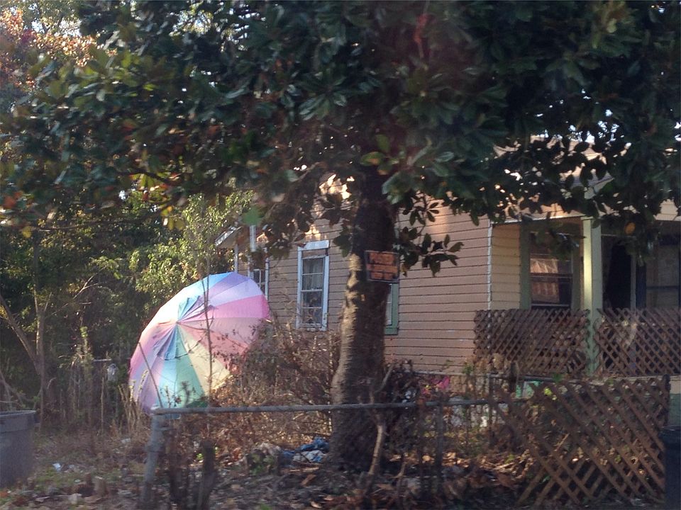 2nd image of 2339 Ludlow Ave
