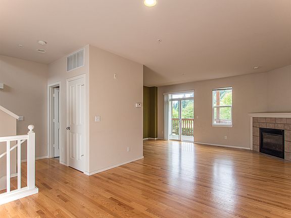 4th image of 9074 161st Ct NE