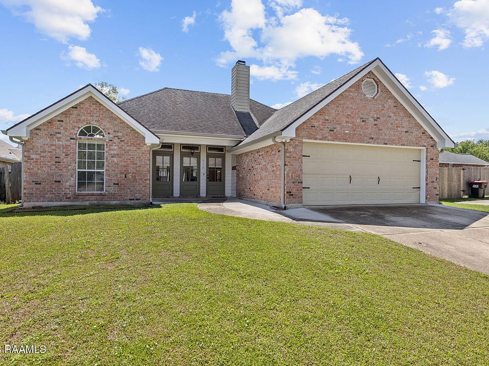 1st image of 713 Burlington Cir