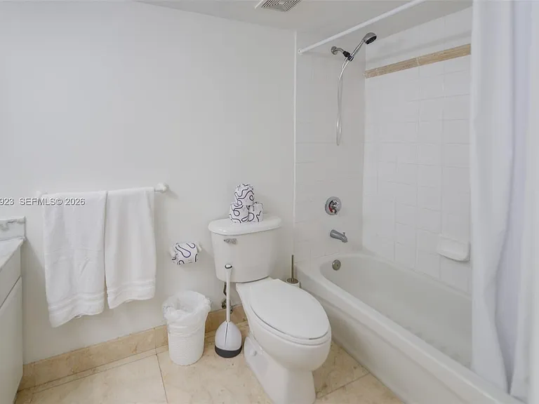 1200 Brickell Bay Dr #2324 — Photo 26