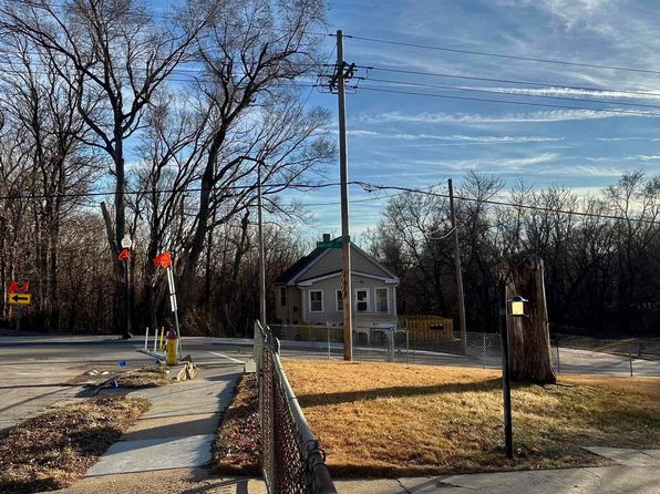 omaha-nebraska-442098574 picture