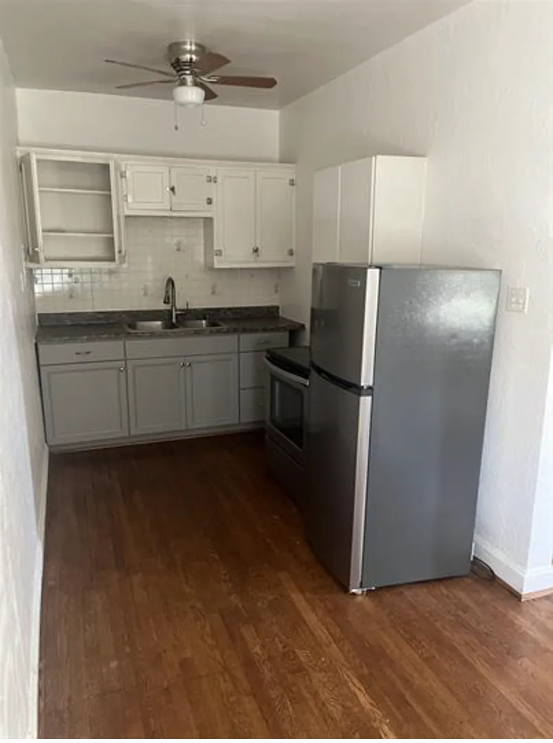 Building Photo - 31 E Otterman St #8