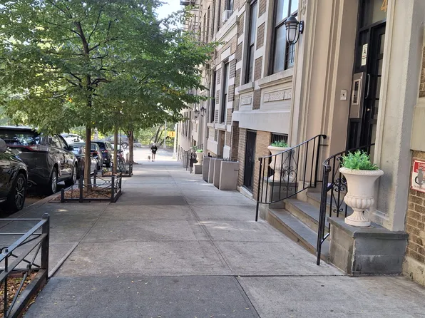 478 West 158th Street image 6 of 12