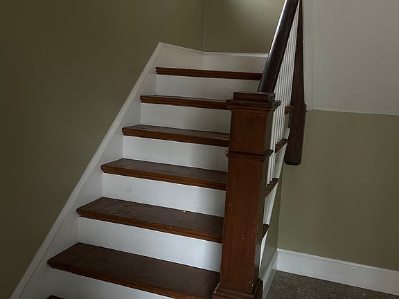 Front entrance to apartment on the 2nd floor