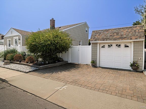 3rd image of 39 Vinton Street