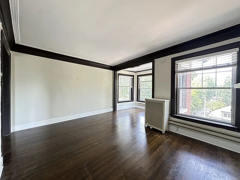 312 Lee St #4 — Photo 16