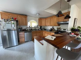 9001 35th Ave SW #2, Seattle, WA 98126