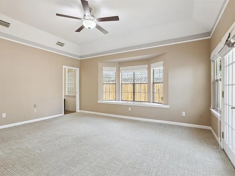 6904 Peppervine Cv — Photo 12