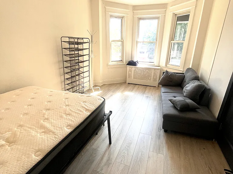 2316 N Capitol St NW — Photo 5