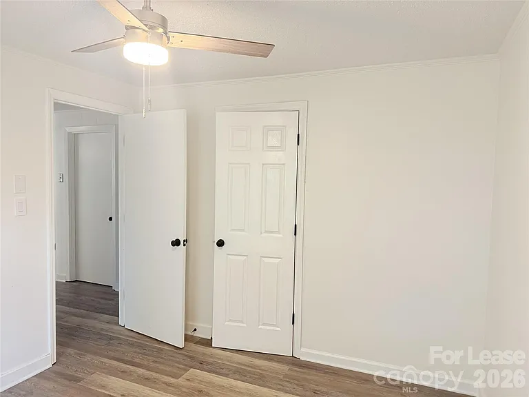 110 N Peterson St — Photo 9