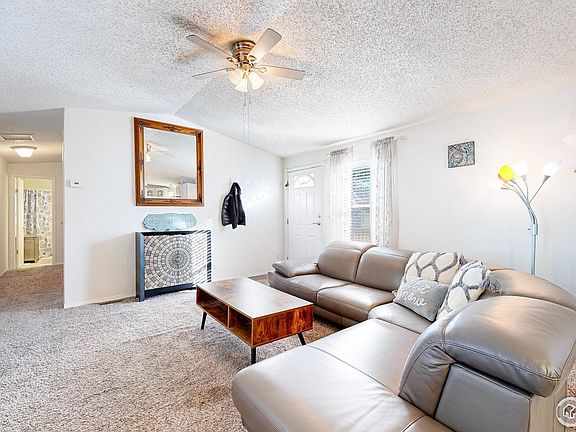 5th image of 2211 W Mulberry St #106