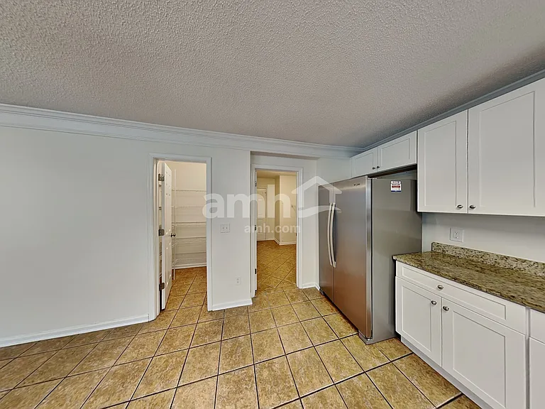 2116 Maple Tree Ct — Photo 10