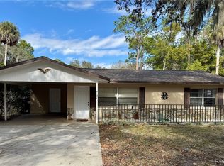 7151 W Greenwood Ln, Crystal River, FL 34429