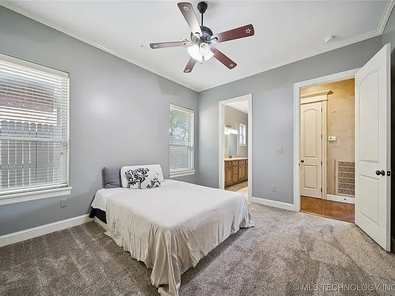 11285 S 73rd Pl E — Photo 31