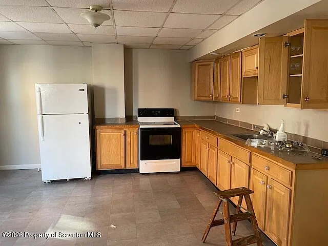 2 bed, 1.0 bath, 675 sqft, $900 — Photo 2
