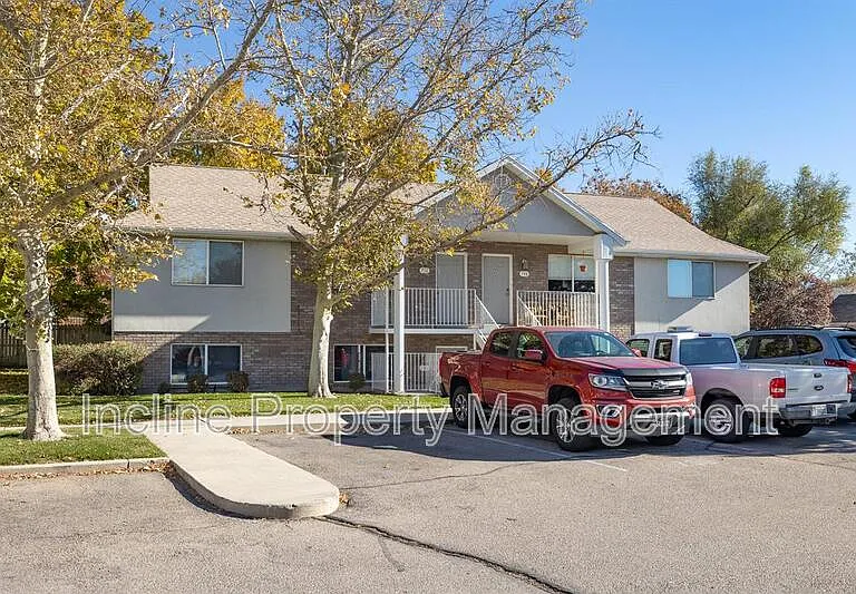 752 N 1060 W — Photo 12
