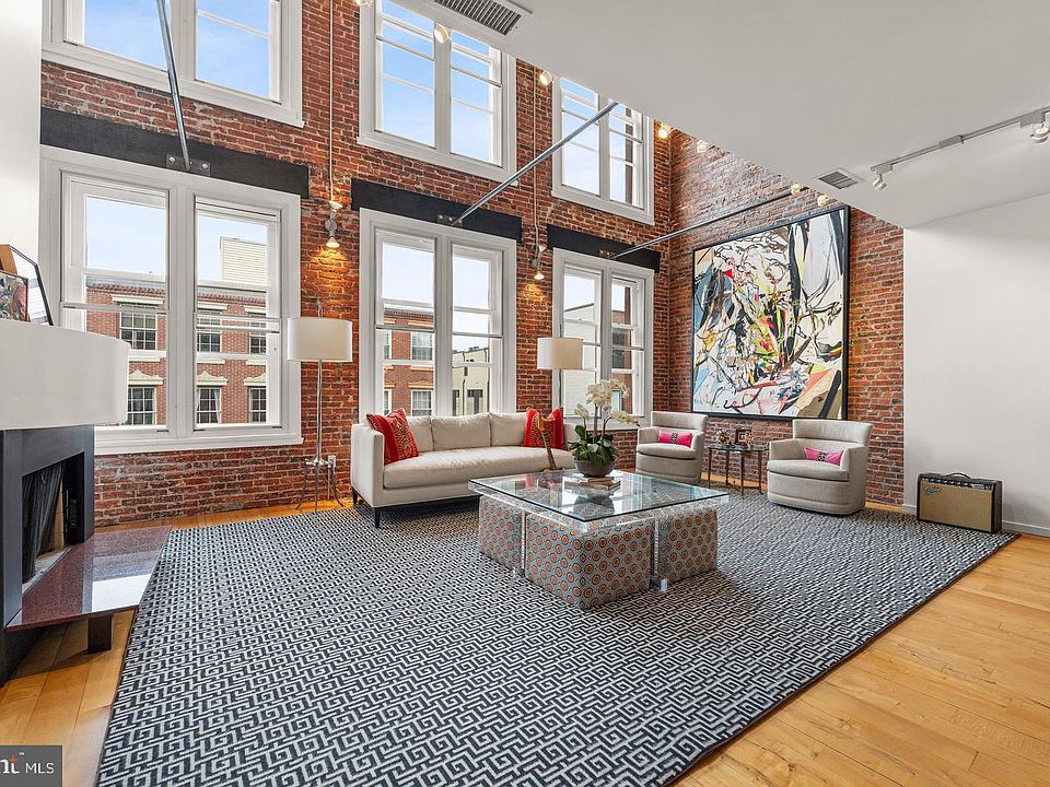1st image of 33 N 3rd St APT 4A