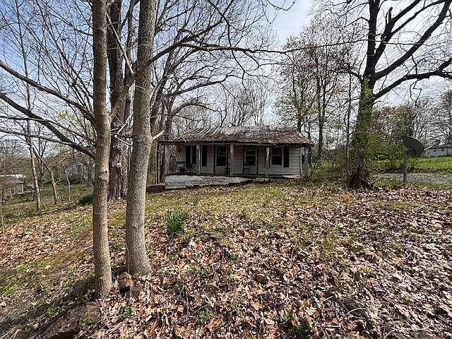 2nd image of 123 H C Mathis Dr