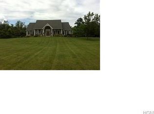 21 Lockwood Ln, Newburgh, NY 12550