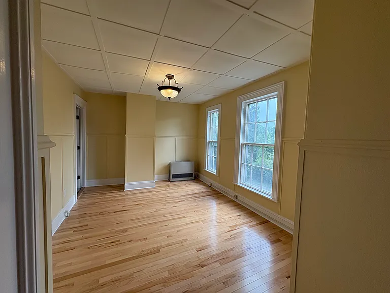 147 Pleasant Ave #3 — Photo 5