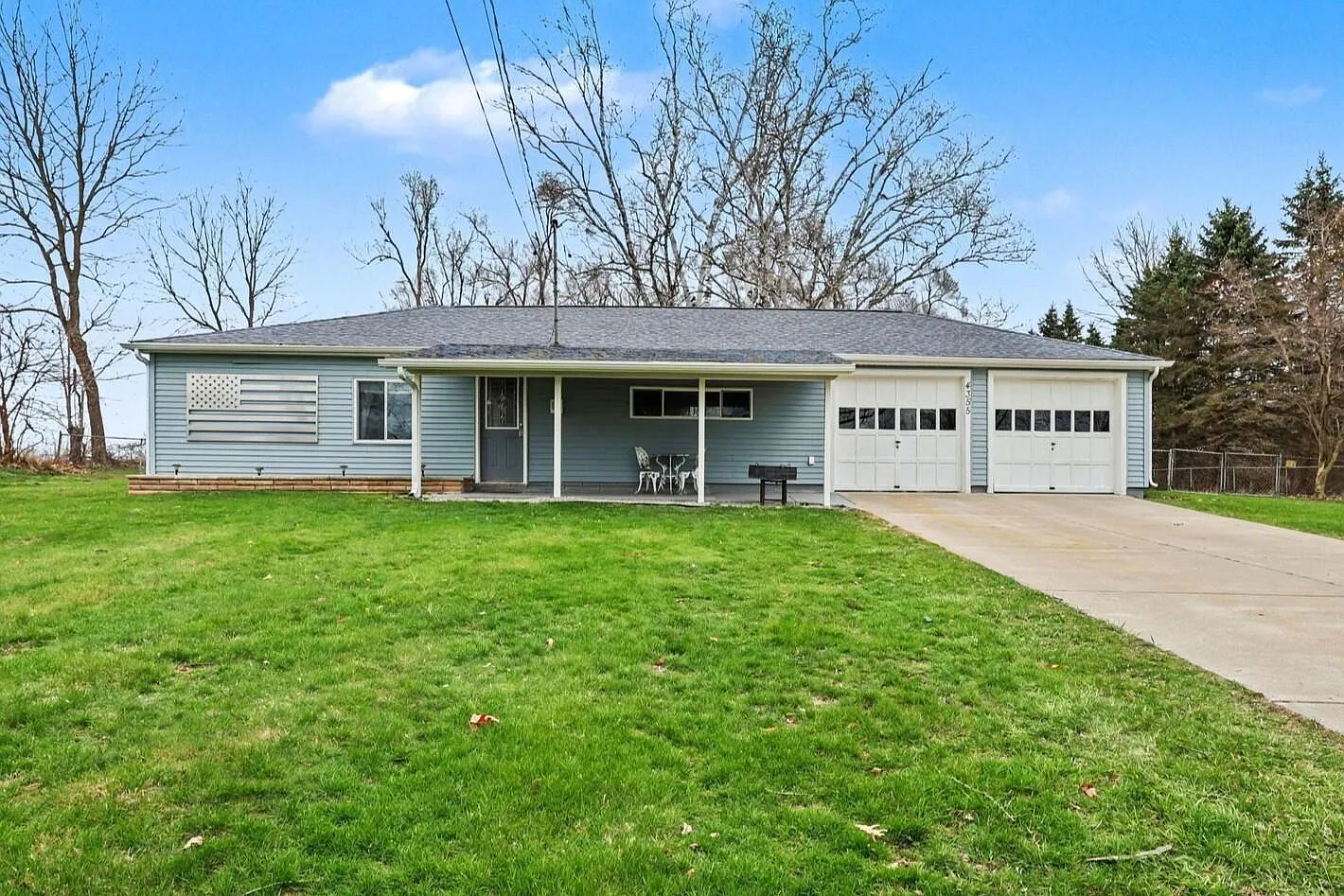 4355 Springbrook Rd photo 1