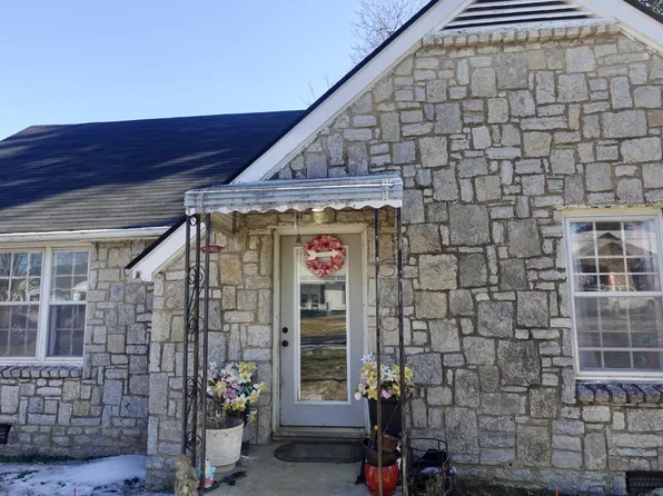 305 8th Ave S, Lewisburg, TN 37091