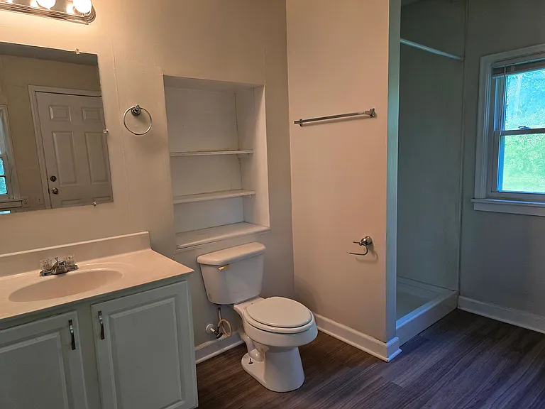 302 Alexander Ave #302 — Photo 7