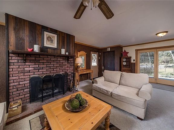 5th image of 4171 Maple Dr