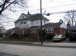80 S Corona Ave, Valley Stream, NY 11580